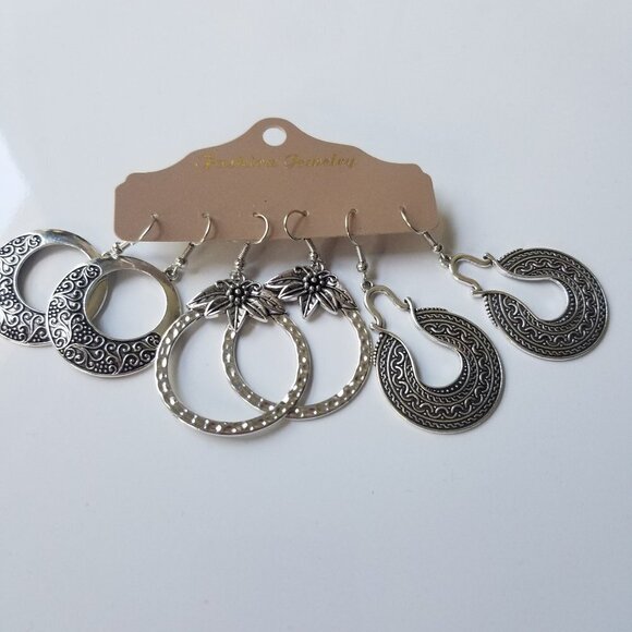 Boho Style Earrings Pierced Dangle Earrings - Picture 1 of 5